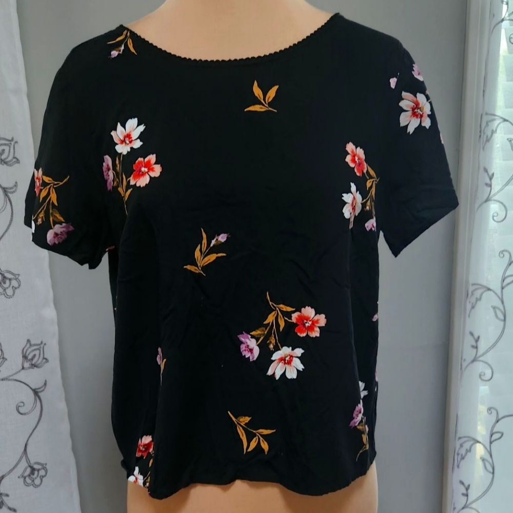 Vintage Abercrombie black floral back tie top